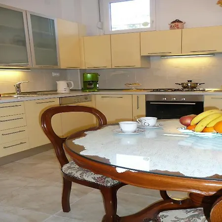 Sanjin Hotel Split